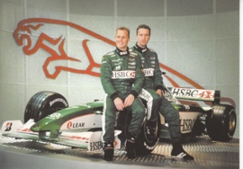 Formula 1 race car + 2 drivers, large postcard, 16 x 11 cm, Jaguar-racing set