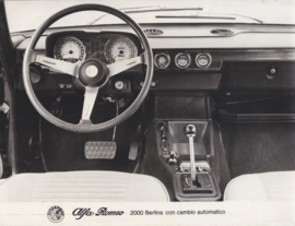Alfa Romeo 2000 Berlina automatic [dashboard] - c1972 - Italy