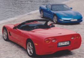 Chevrolet Corvette Cabrio & Coupe - press photo, Europe [export] - 1999
