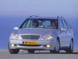 Mercedes-Benz press kit with photo's & text sheets, Amsterdam, 1/2001