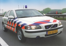 S 60 Sedan, Dutch policecar by KLPD, A6-size postcard, about 2001, Dutch language