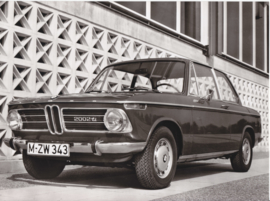 BMW 2002 Ti - 1969 - German text on the reverse