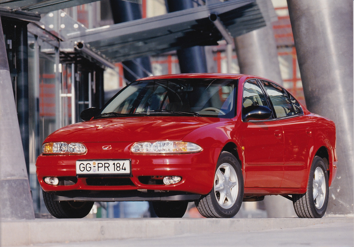 Chevrolet Alero Sedan - press photo - German - 1999