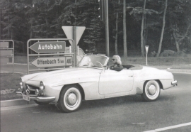 190 SL Cabriolet, A6-size postcard, issued by Editions Atlas, 2016