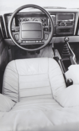 Jeep Cherokee 2.5 L Turbo Diesel dashboard (USA, 1995)