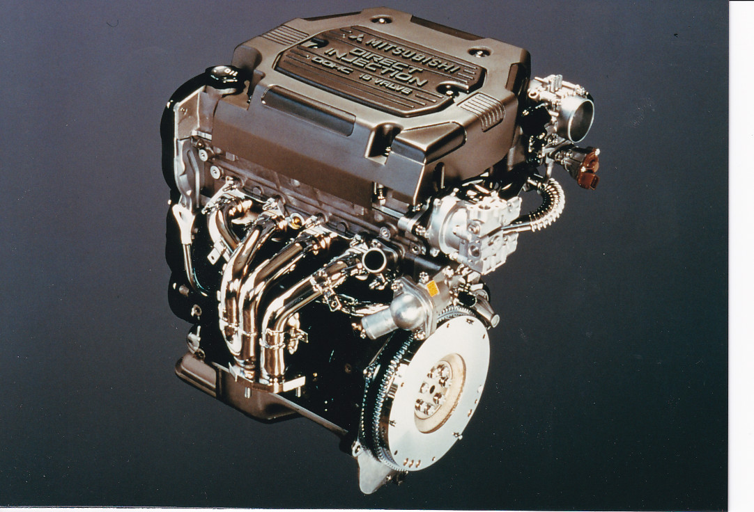 Mitsubishi GDI-engine, press photo, Belgium, 1996