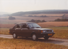 Volvo 360 4-Door Sedan, large press photo, Dutch, 1984
