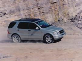 Mercedes-Benz ML 55 AMG & 270 CDI, press photo, Germany, 9/1999, IAA
