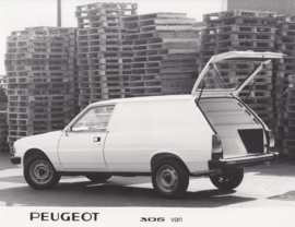 Peugeot 305 Van, press photo, UK, 1980s
