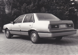 Hyundai Stellar 2000 Sedan, press photo, Belgium, 1988