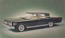 Park Lane 4-Door Sedan, US postcard, standard size, 1965