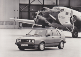 Volkswagen Golf GTI - press photo - Germany - 1988