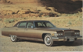 Fleetwood Sixty Special Brougham, US postcard, standard size, 1976