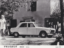 Peugeot 204 Berline, press photo, France, 1973