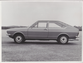 Volkswagen Passat 2-Door - factory photo - Germany - 1973