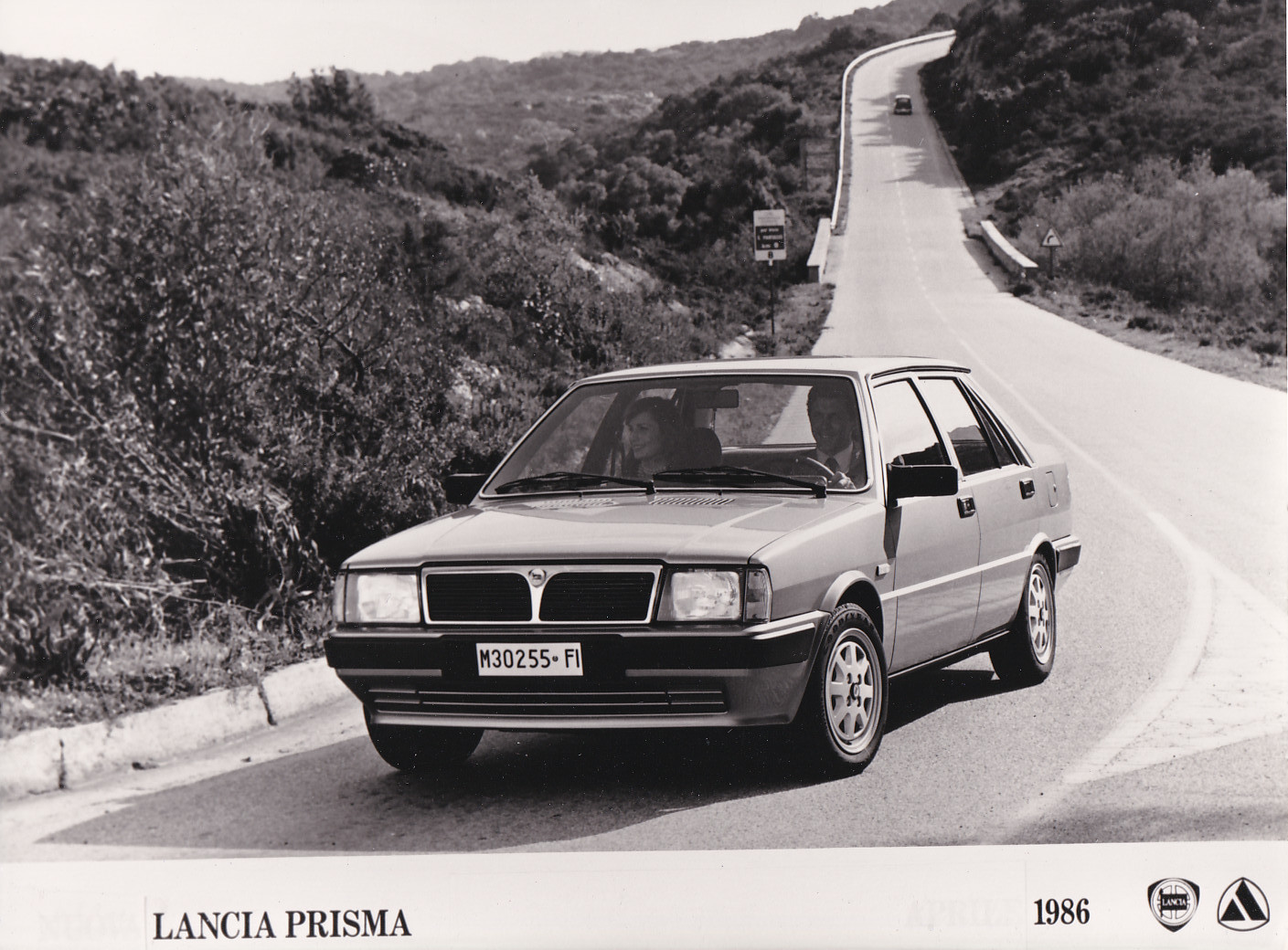 Lancia Prisma 4-Door - factory photo - Italy - 1986
