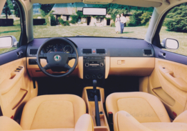 Skoda Fabia interior & dashboard, press photo, Czech Republic, 09/1999