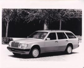 Mercedes-Benz 300 TE & TE 4Matic Station Wagon, press photo, USA,  1991