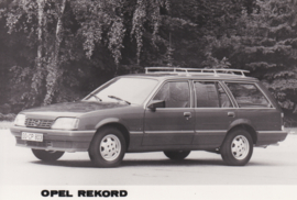 Opel  Rekord Caravan, press photo, Dutch, 02/1983