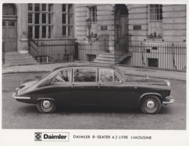 Daimler 4.2.litre Limousine, press photo, UK, 1972