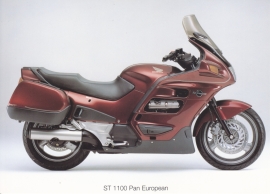 Honda ST 1100 Pan European postcard, 18 x 13 cm, no text on reverse, about 1994