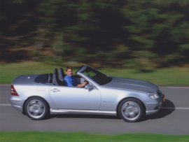 Mercedes-Benz press kit with photo's & text sheets, Amsterdam, 1/2001
