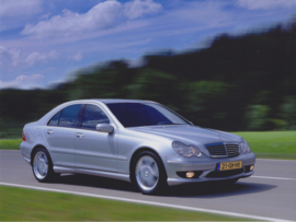 Mercedes-Benz press kit with photo's & text sheets, Amsterdam, 1/2001