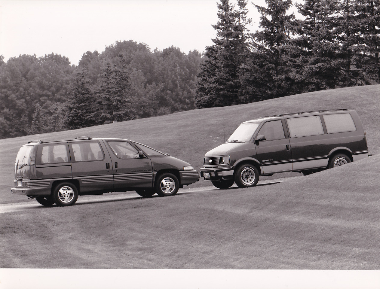 Chevrolet Astro Van / Pontiac Trans Sport GT, press photo, German, 1992