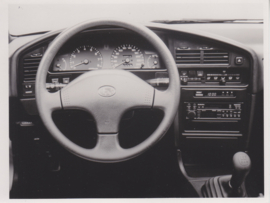 Subaru Legacy dashboard, press photo, Belgium, 1990