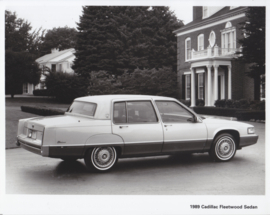 Cadillac Fleetwood Sedan - USA - 1989