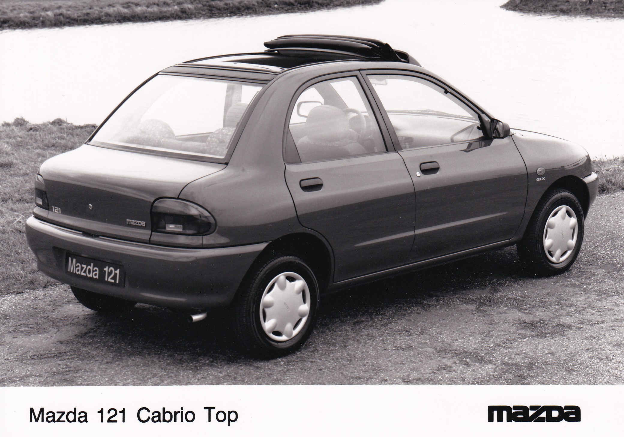 Mazda 121 Cabrio Top, press photo, Belgium, 1991