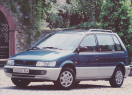 Mitsubishi Space Runner 1800 GLXi, press photo, German, 9/1995