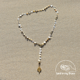 SEASHELL CONVERTIBLE Y NECKLACE WITH BRASS SUN