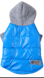 Sportieve winterjas blauw of rood  €17,50