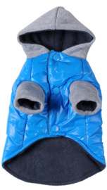 Sportieve winterjas blauw of rood  €17,50