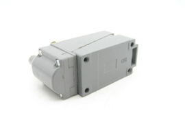 Square D B54A2