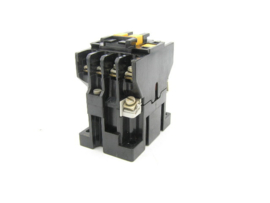 Telemecanique CA2 - DN131 110/120V 50/60Hz