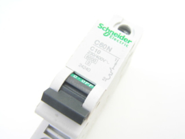 Schneider Electric C60N C10 24240