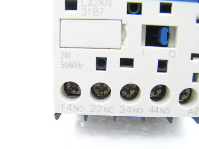 Telemecanique CA2KN31B7 24V 50/60Hz