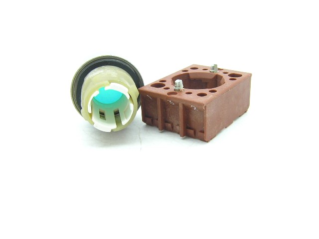 Siemens 3SB1206-0AE01 Pushbutton green