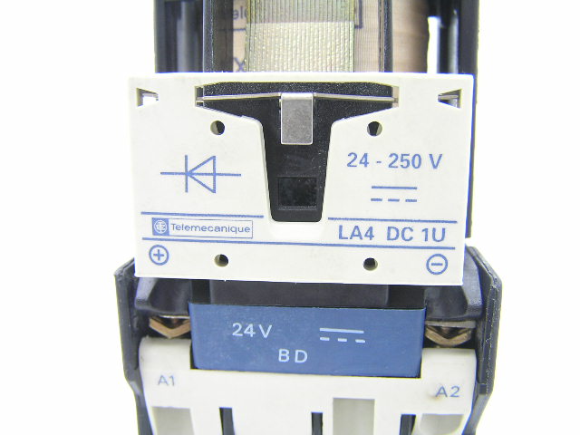 Telemecanique LP1 D32 01 24V DC