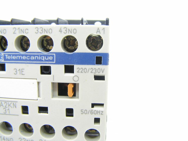Telemecanique CA2KN31 220/230V 50/60Hz