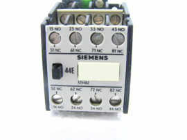 Siemens 3TH82 44-0A 110V 50/60Hz
