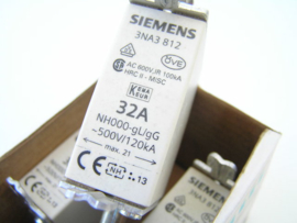 Siemens 3NA3 812