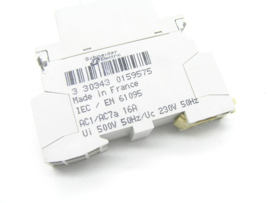 Merlin-Gerin CT 15957
