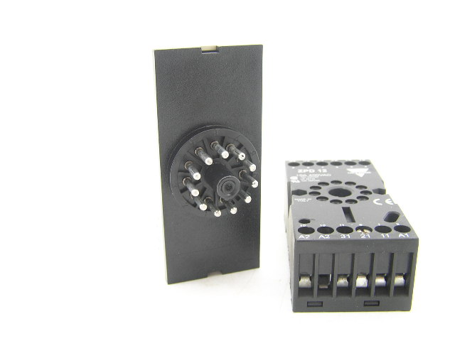Carlo Gavazzi S104 156 924