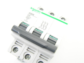 Schneider Electric C60N C25 24286