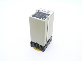 Omron 61F-GP-N2 220V AC