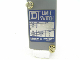 Square D B54A2