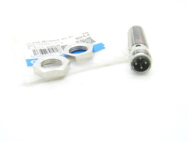Omron E2A-M12KS04-M1-B1